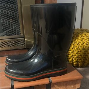 Gucci Black Rubber Boots with Red and Green Stripes